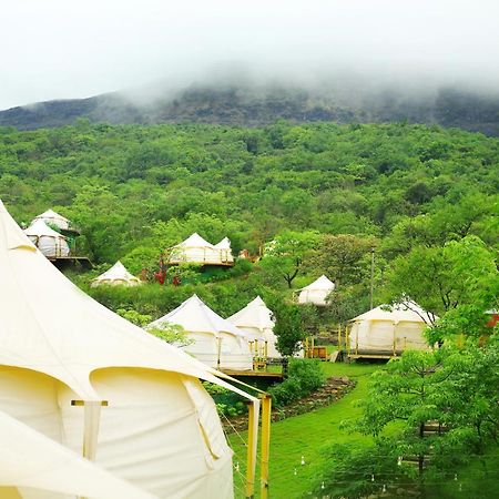 The Lotus Resort Lonavala Exteriör bild